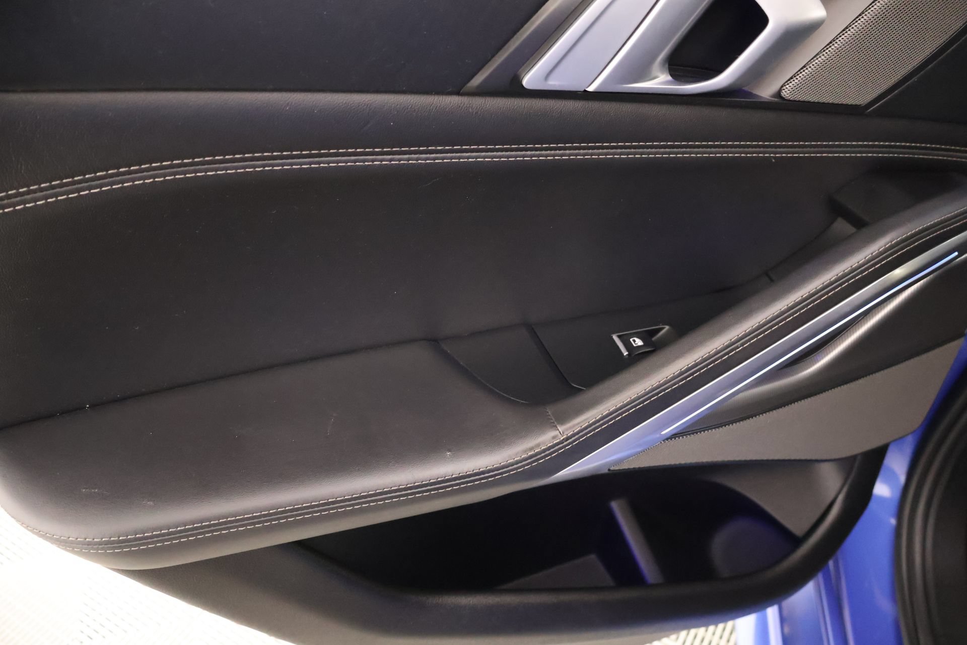 Used 2020 BMW X6 M50i w/ Premium Package AWD/4WD image 18