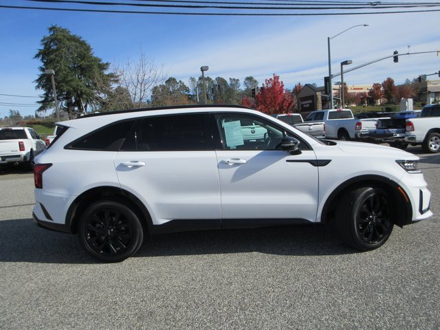 Used 2022 Kia Sorento SX image 3
