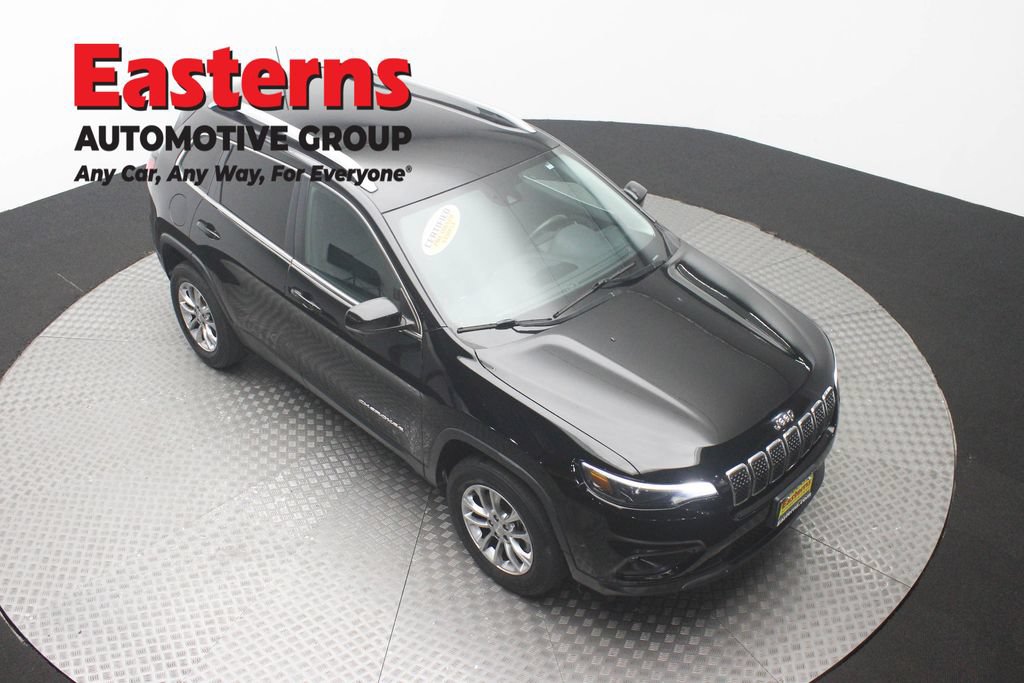 Used 2021 Jeep Cherokee Latitude Plus AWD/4WD image 3
