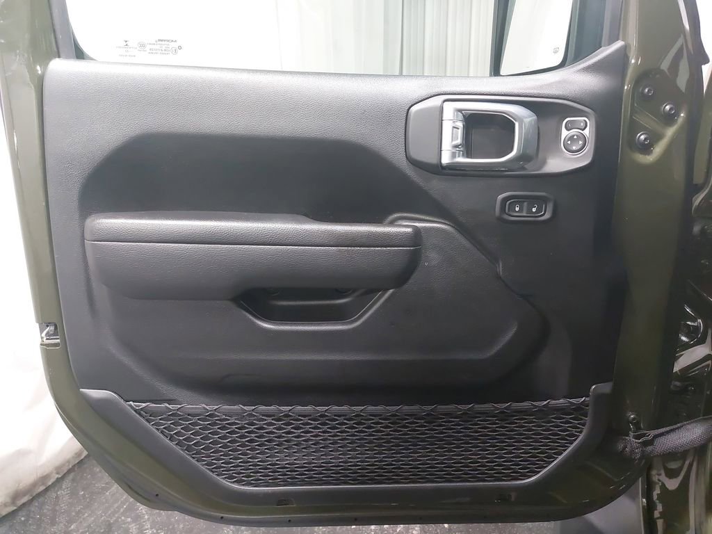 Used 2022 Jeep Gladiator Sport image 67