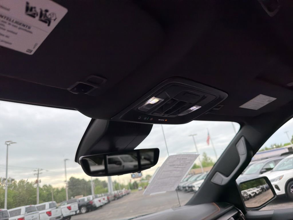 Used 2024 GMC Sierra 1500 AT4 w/ Technology Package image 22