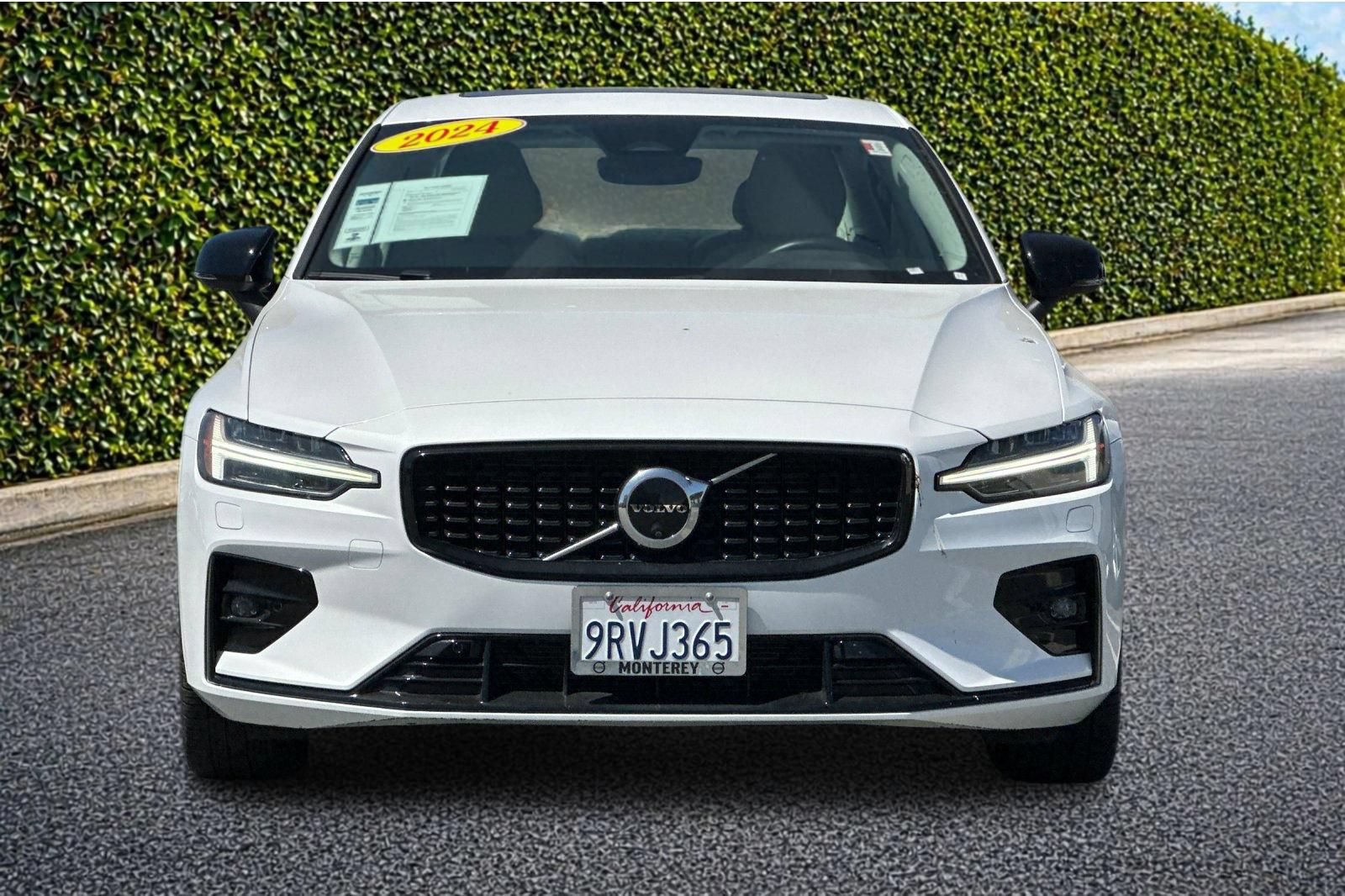 Used 2024 Volvo S60 B5 Plus w/ Climate Package AWD/4WD image 9