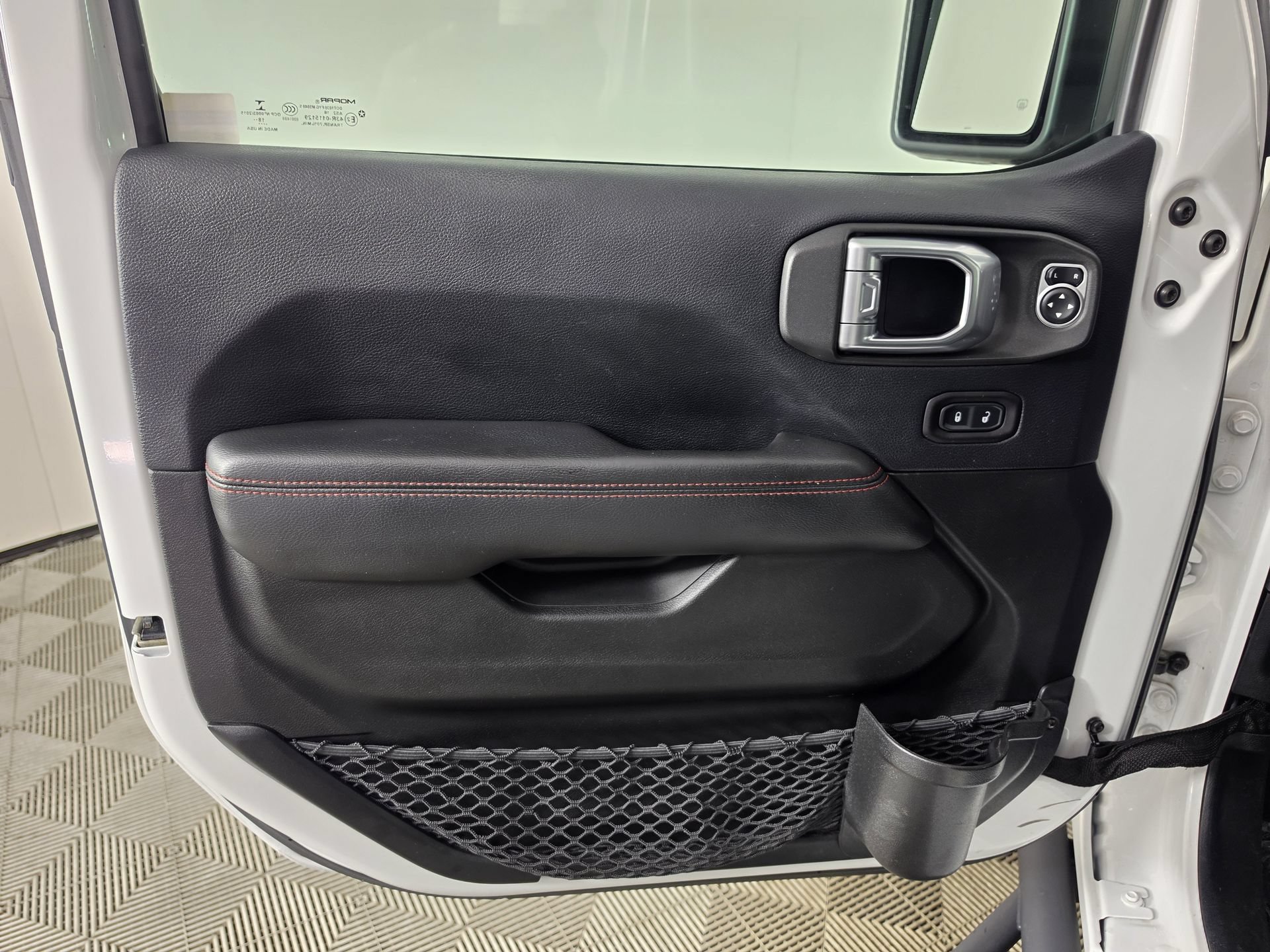 Used 2019 Jeep Wrangler Unlimited Rubicon AWD/4WD image 14