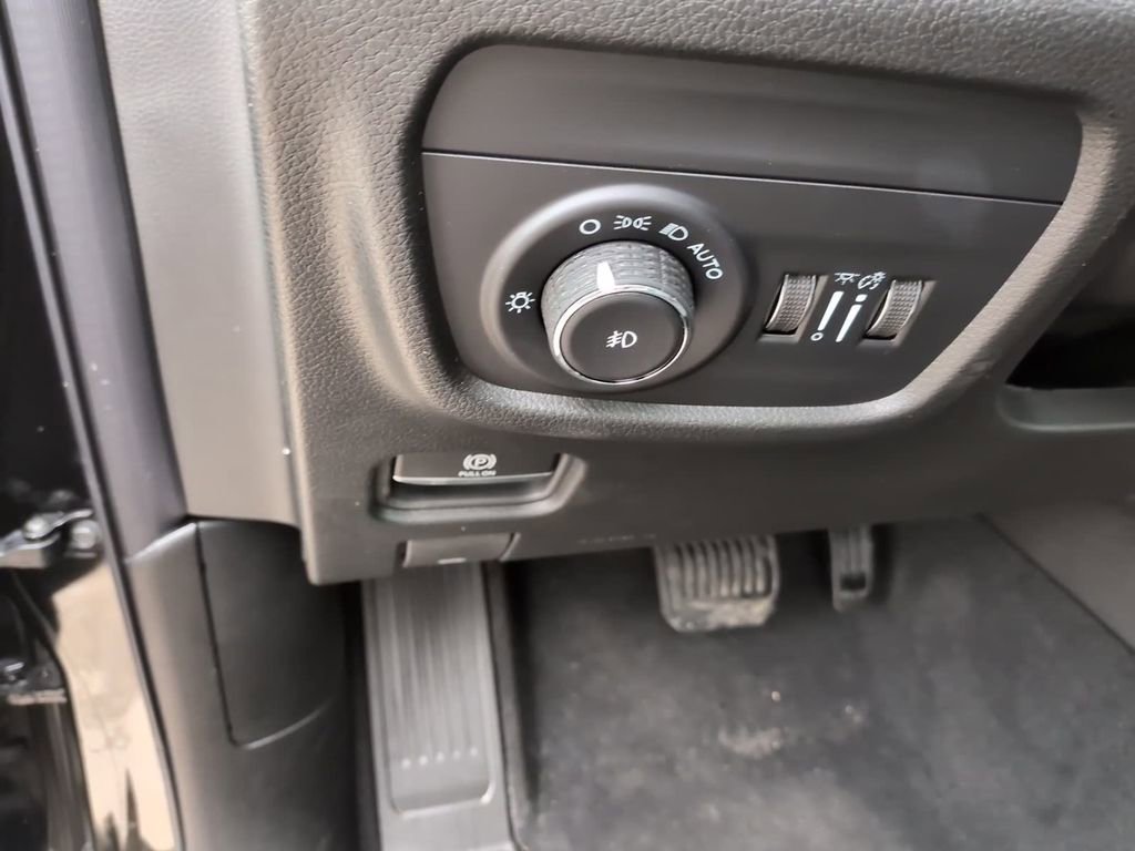 New 2026 Jeep Grand Cherokee L Limited AWD/4WD image 23