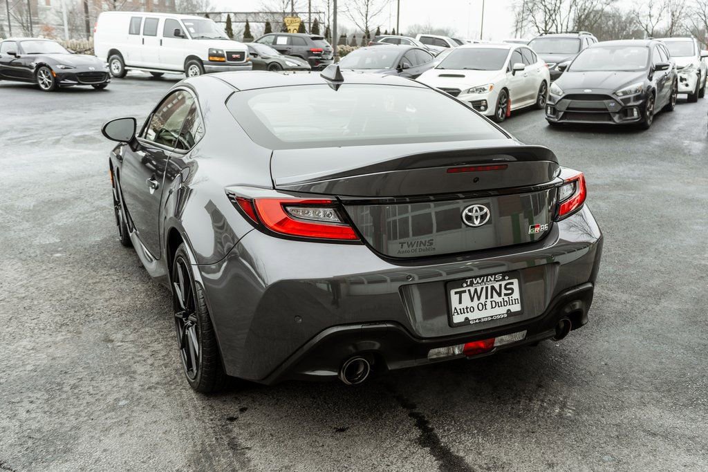 Used 2023 Toyota GR86 Premium w/ ALL Weather Mat Package (TMS) image 32