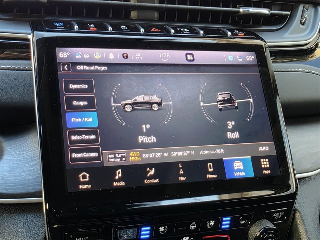 Used 2023 Jeep Grand Cherokee 4WD 4xe w/ Luxury Tech Group II image 30