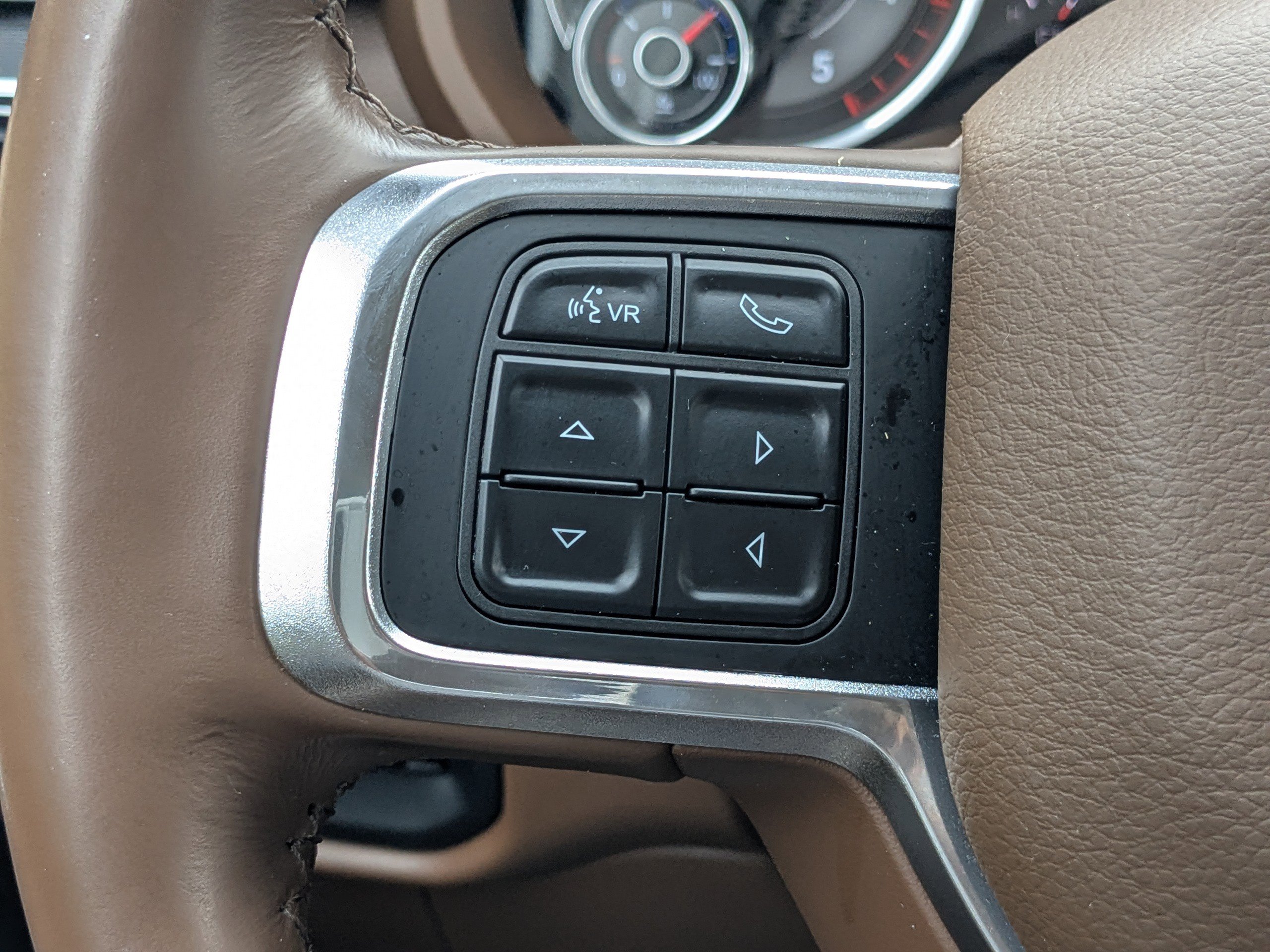 Used 2019 RAM 2500 Laramie AWD/4WD image 24