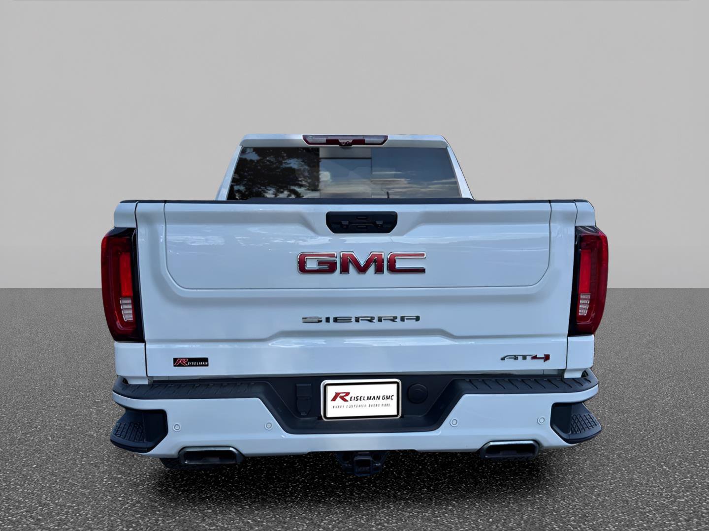 Certified 2022 GMC Sierra 1500 AT4 AWD/4WD image 4