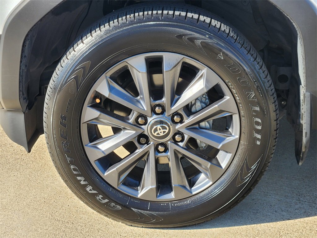 Used 2024 Toyota Land Cruiser image 10