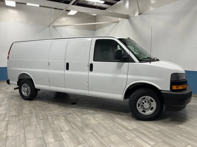 New 2026 Chevrolet Express 3500 Extended w/ Driver Convenience Package RWD image 1