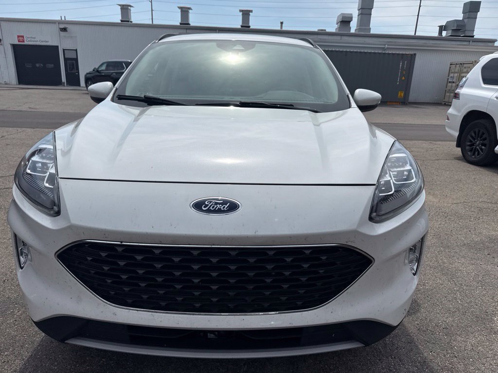 Used 2020 Ford Escape Titanium AWD/4WD image 11