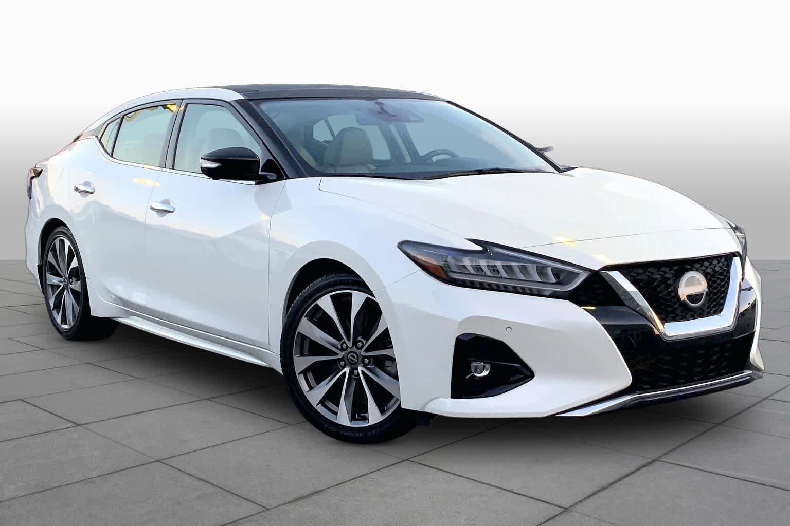 Used 2023 Nissan Maxima Platinum w/ Sport Mat Group FWD image 3