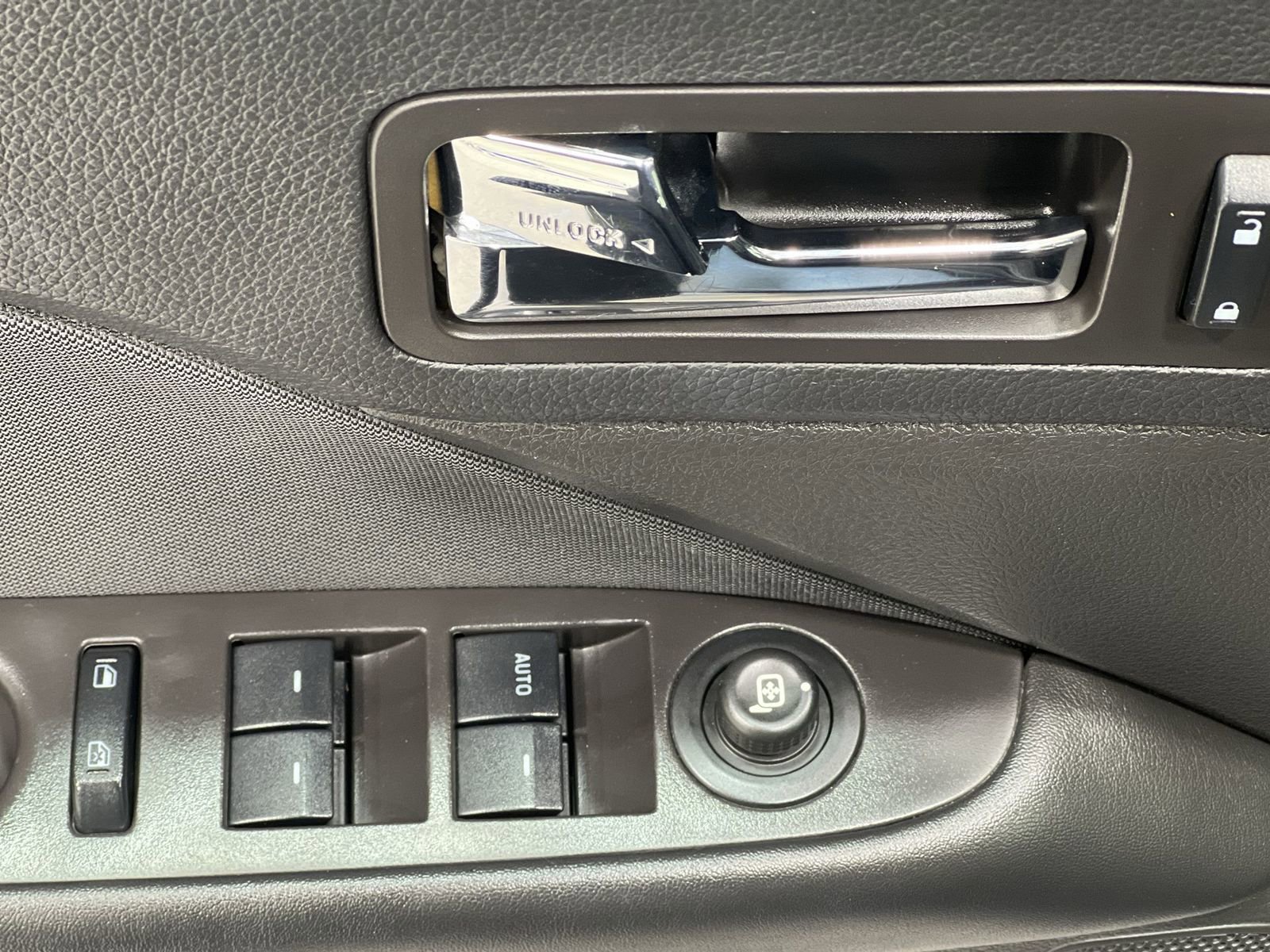 Used 2012 Ford Fusion SE image 13