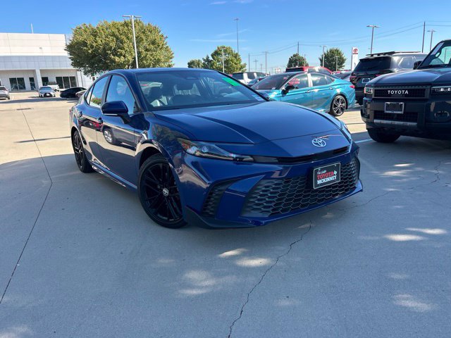 Used 2025 Toyota Camry SE w/ Multimedia Upgrade Package FWD image 1