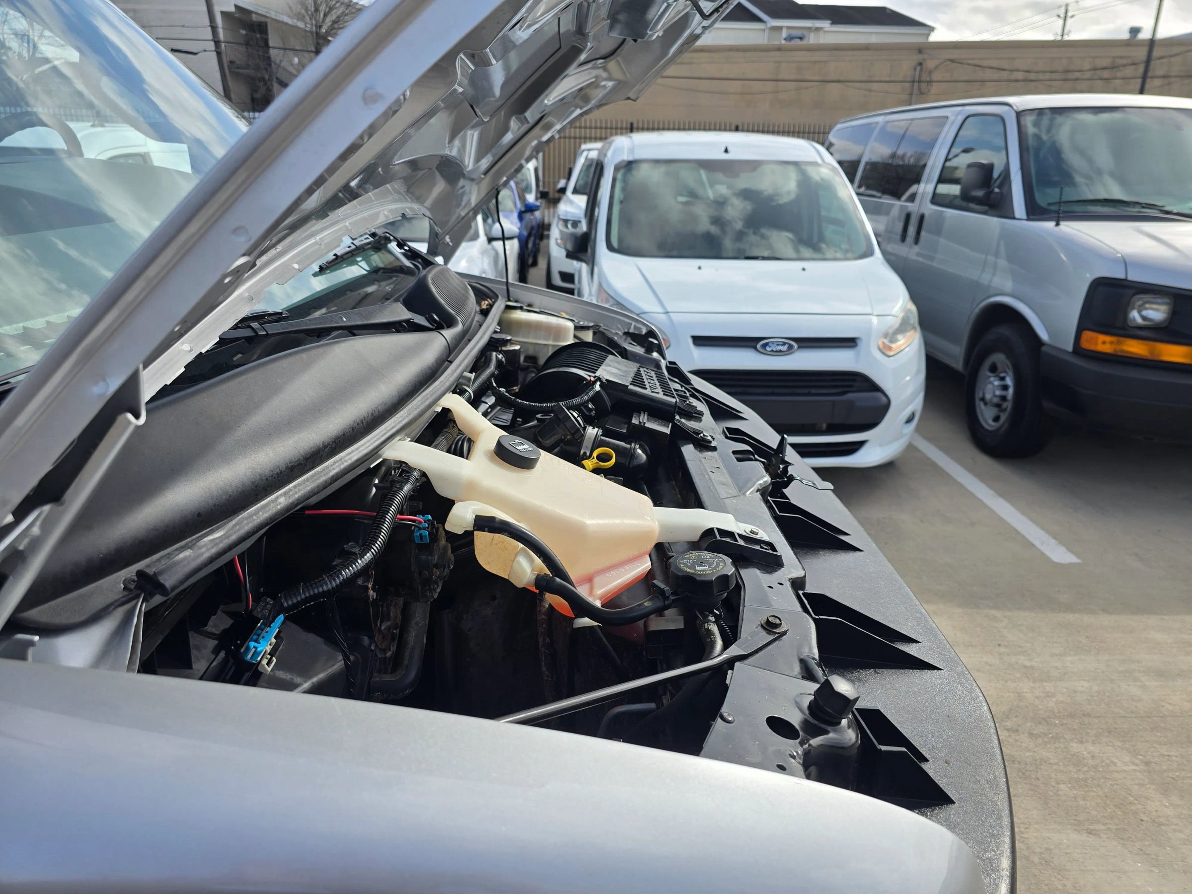 Used 2017 Chevrolet Express 2500 LS image 18