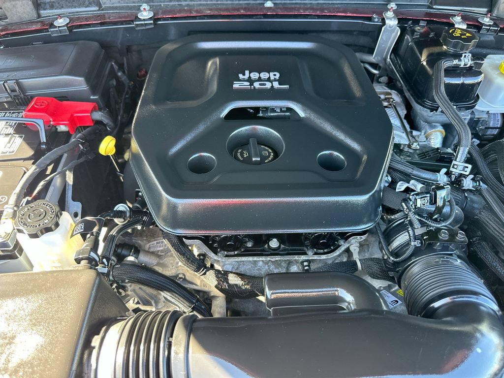Used 2022 Jeep Wrangler Unlimited Sahara w/ Cold Weather Group AWD/4WD image 29