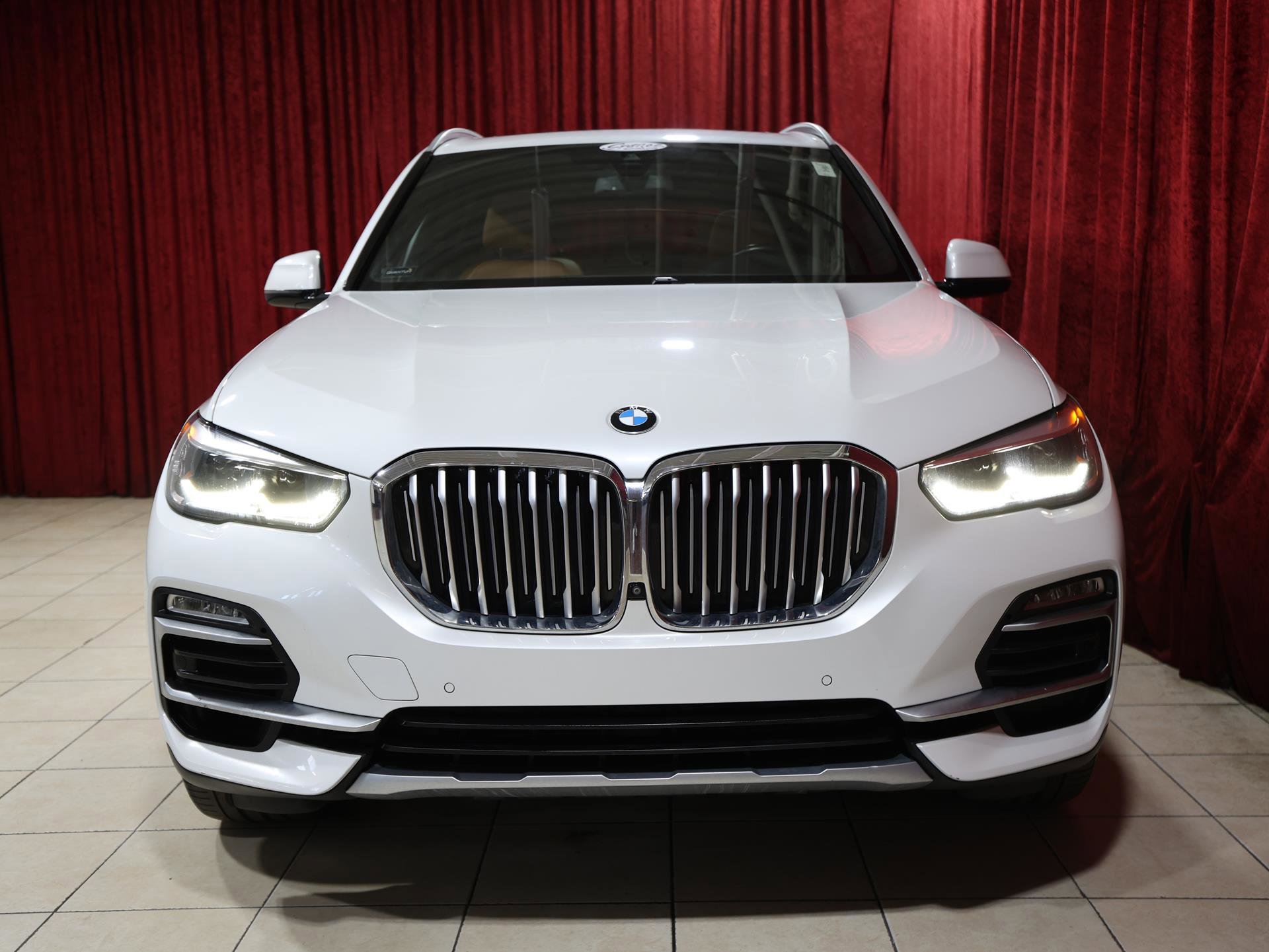 Used 2019 BMW X5 xDrive50i w/ Luxury Seating Package AWD/4WD image 9