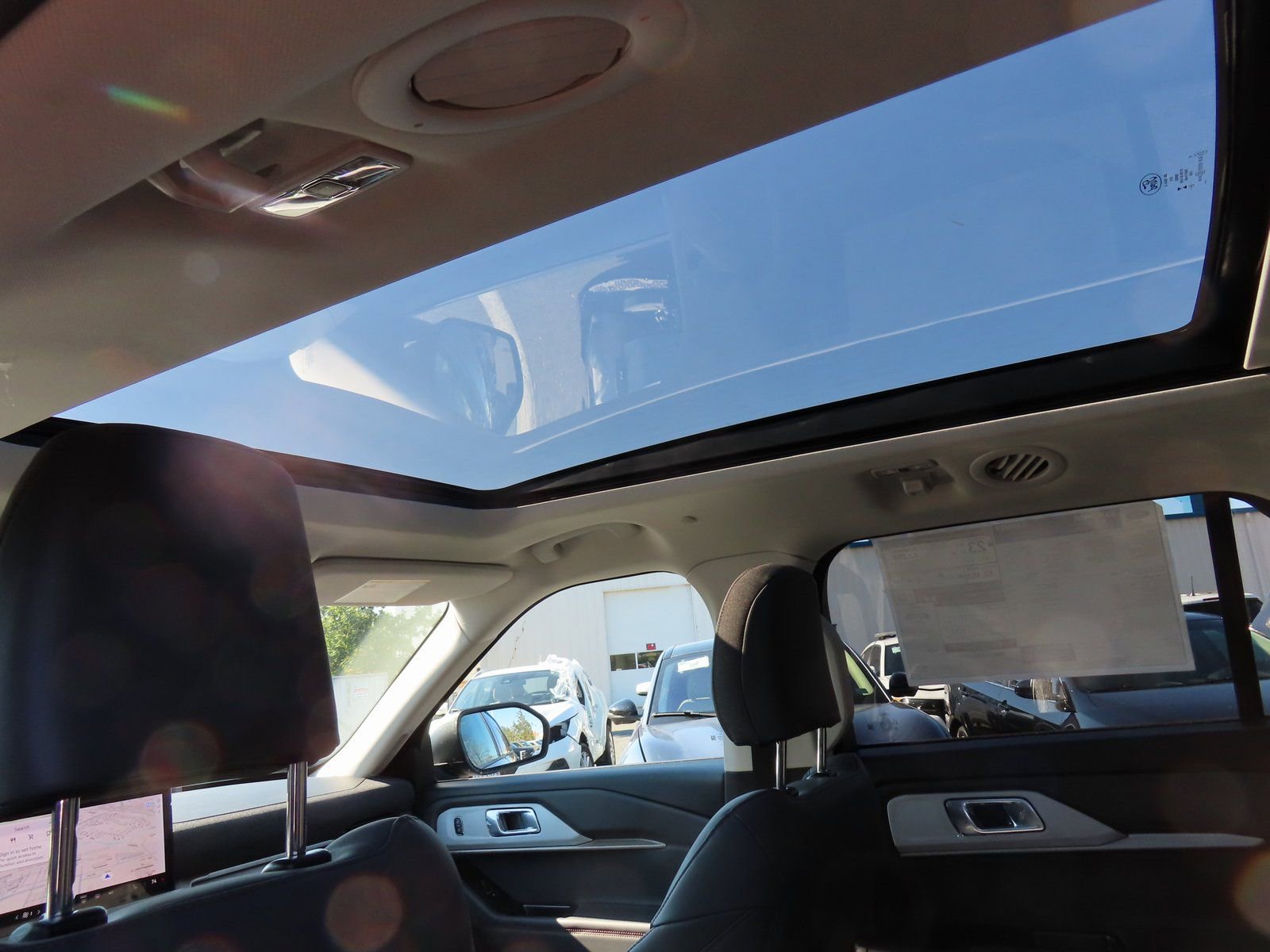 New 2026 Ford Explorer Active w/ Active Comfort Package image 15