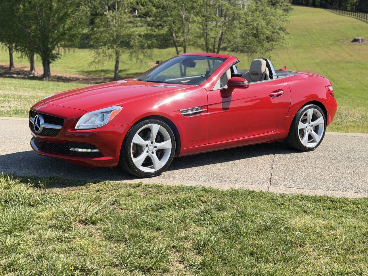 Used 2013 Mercedes-Benz SLK 350 image 2