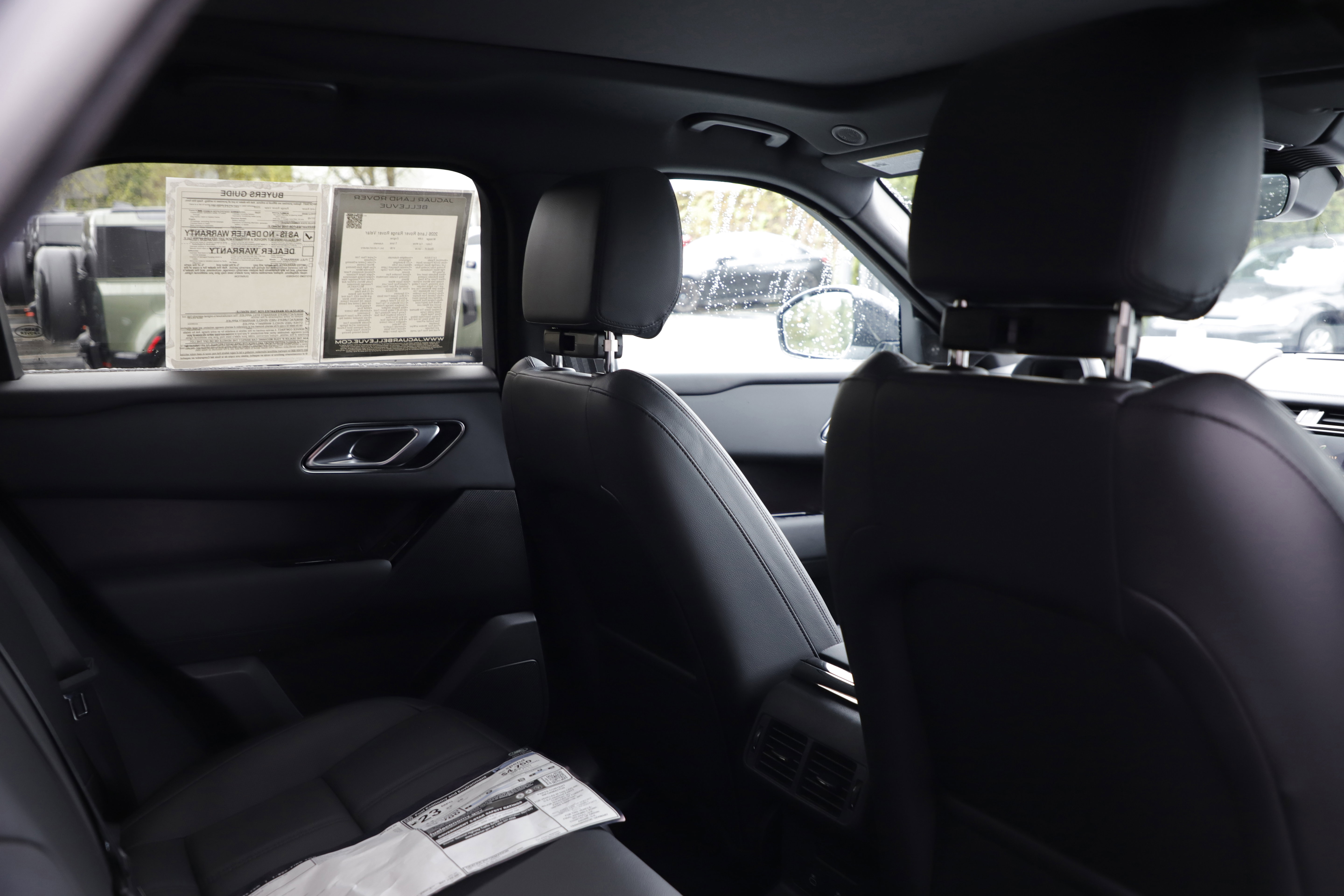 Certified 2026 Land Rover Range Rover Velar Dynamic SE AWD/4WD image 11