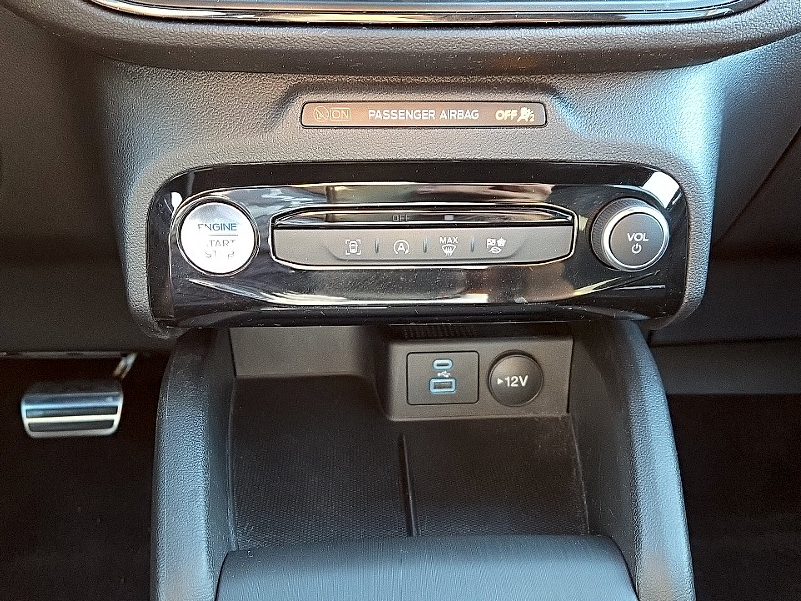 Used 2023 Ford Escape ST-Line w/ Tech Pack #1 AWD/4WD image 19