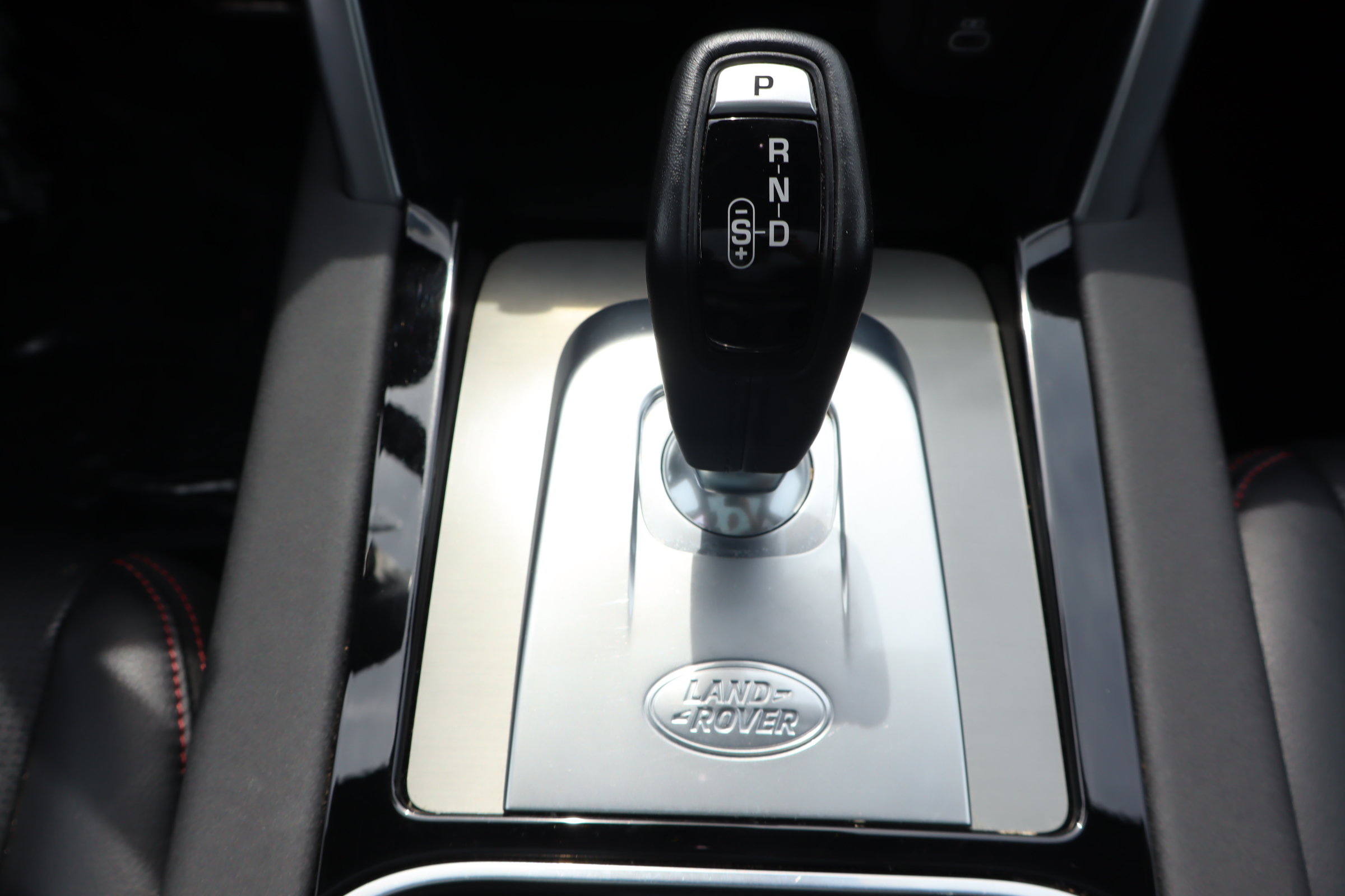 Used 2022 Land Rover Discovery Sport S R-Dynamic AWD/4WD image 16