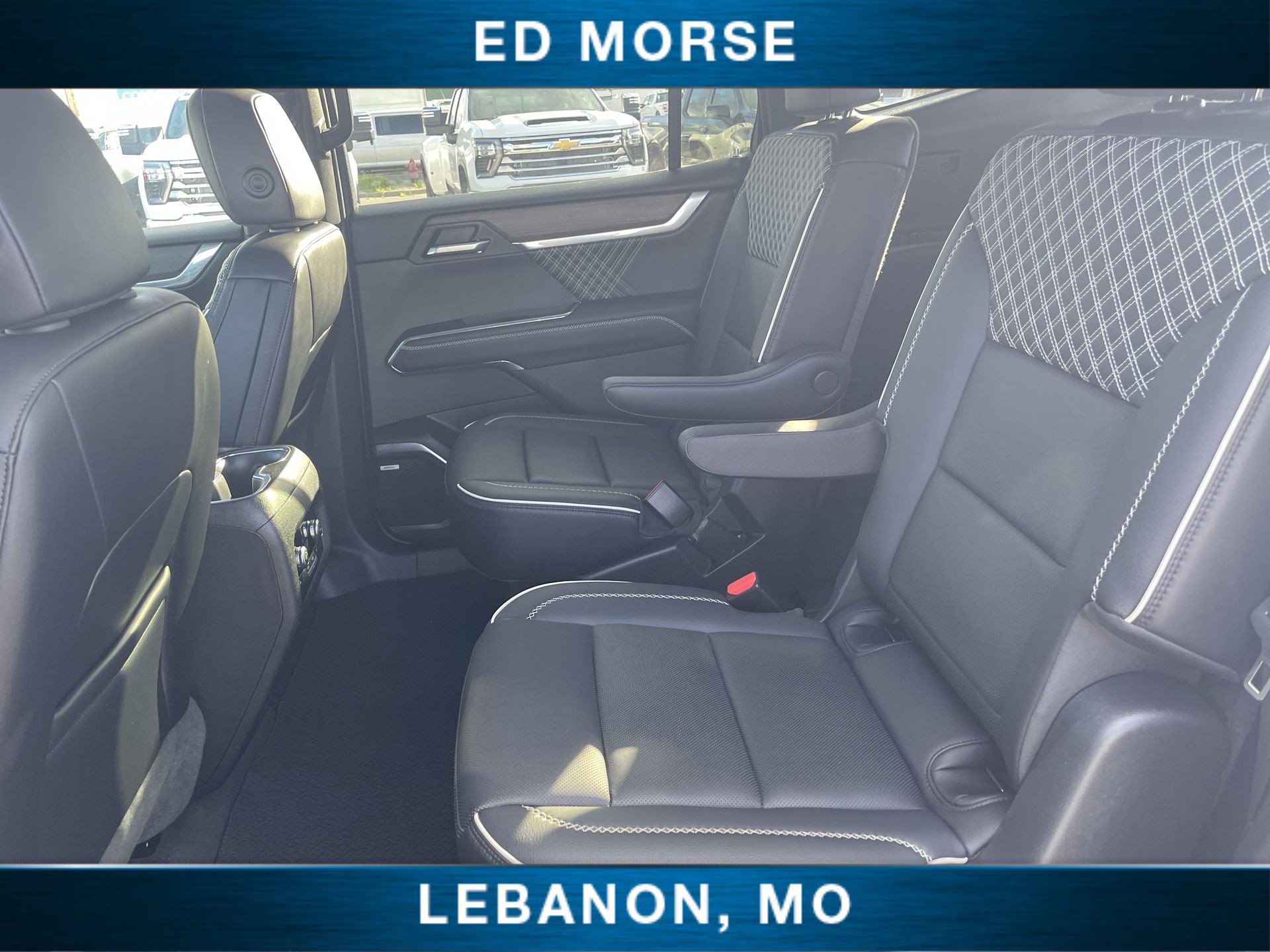 Used 2024 GMC Acadia Denali AWD/4WD image 23