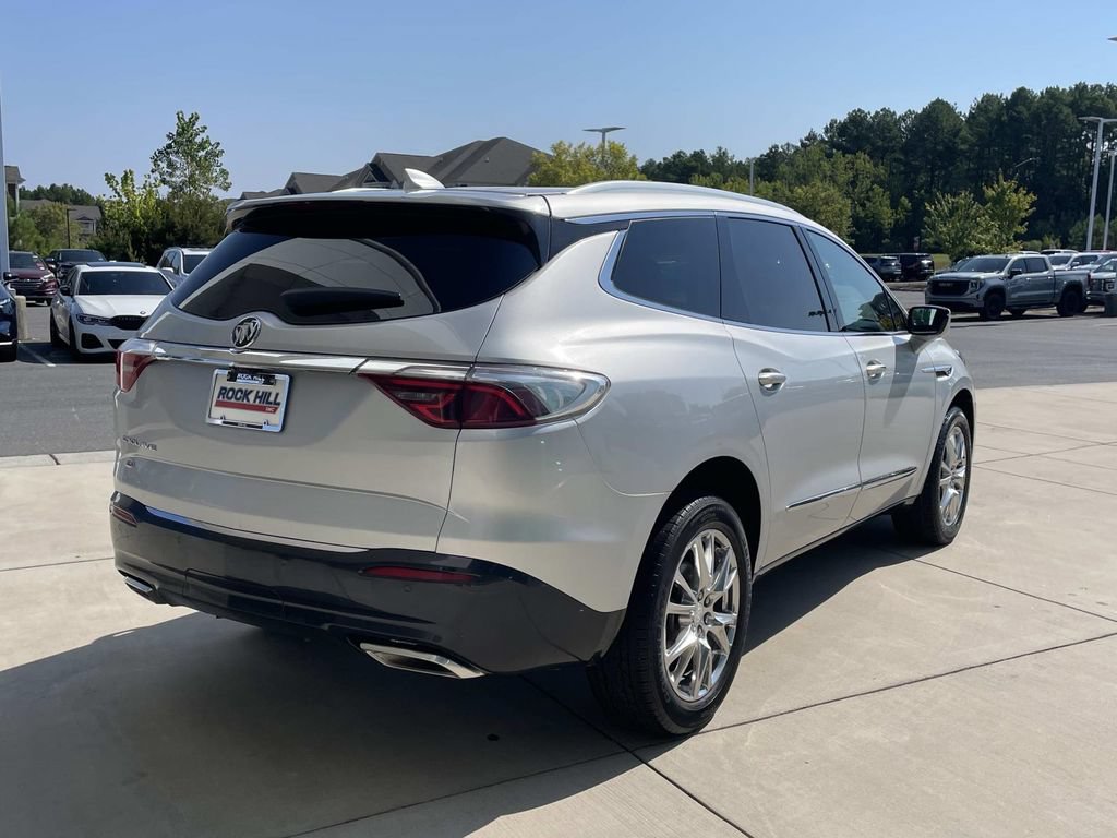 Used 2022 Buick Enclave Premium FWD image 5