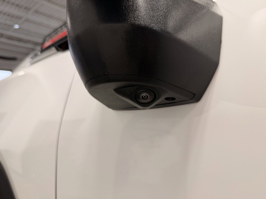 Used 2024 GMC Sierra 3500 Denali w/ Denali Reserve Package image 20