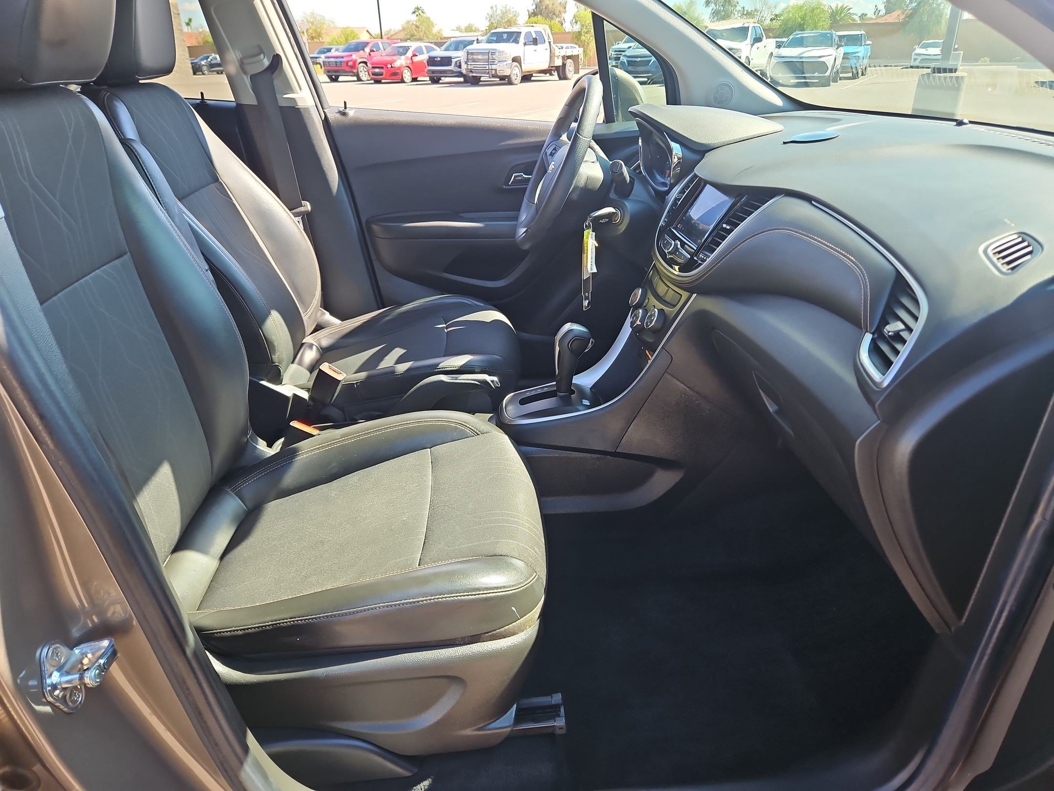 Certified 2021 Chevrolet Trax LT FWD image 27