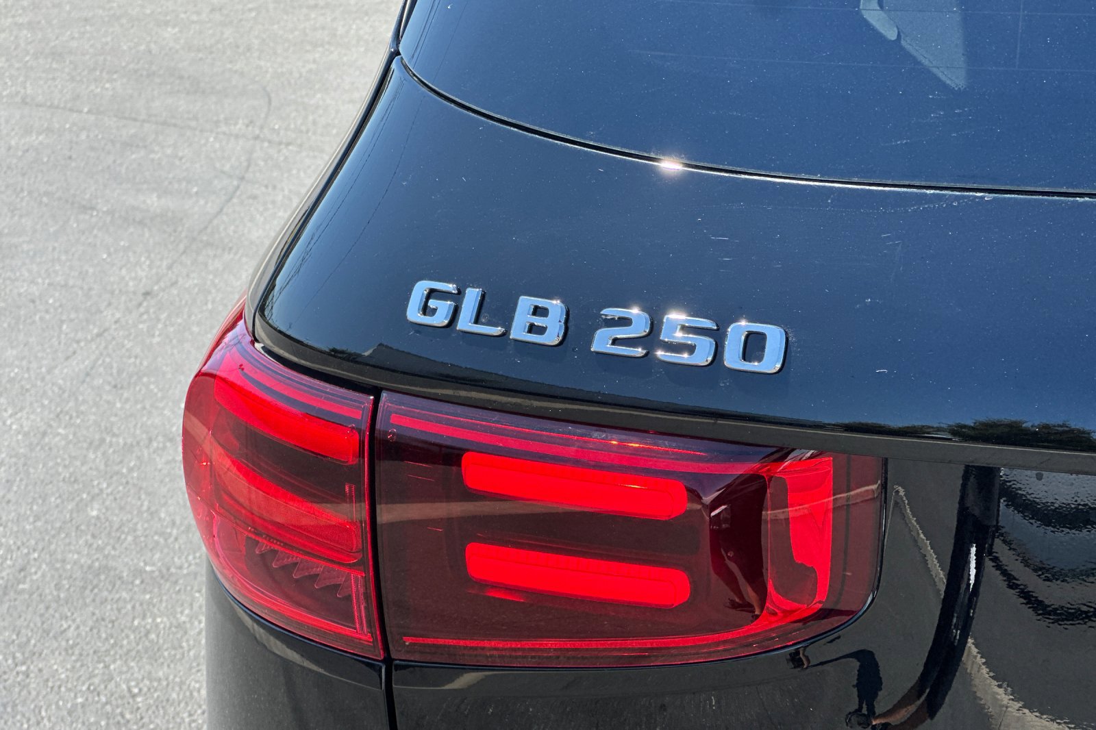 New 2025 Mercedes-Benz GLB 250 250 image 26