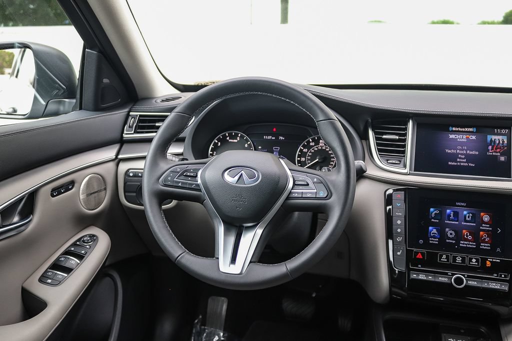 Certified 2023 INFINITI QX50 Luxe FWD image 15