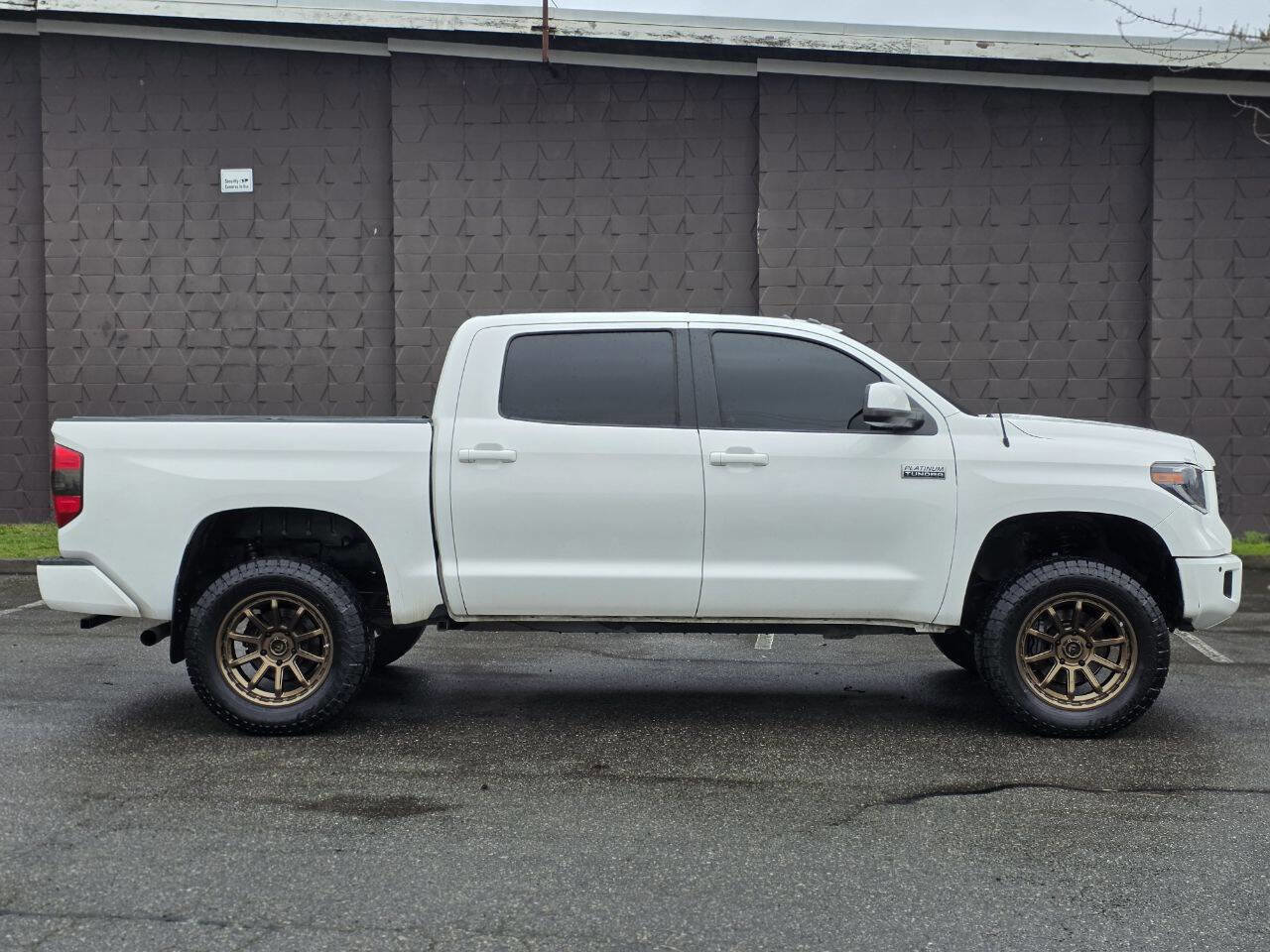 Used 2015 Toyota Tundra Platinum image 14