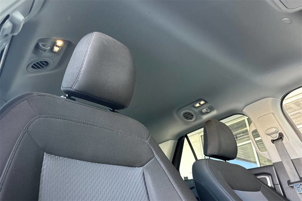 Used 2022 Ford Explorer XLT image 18