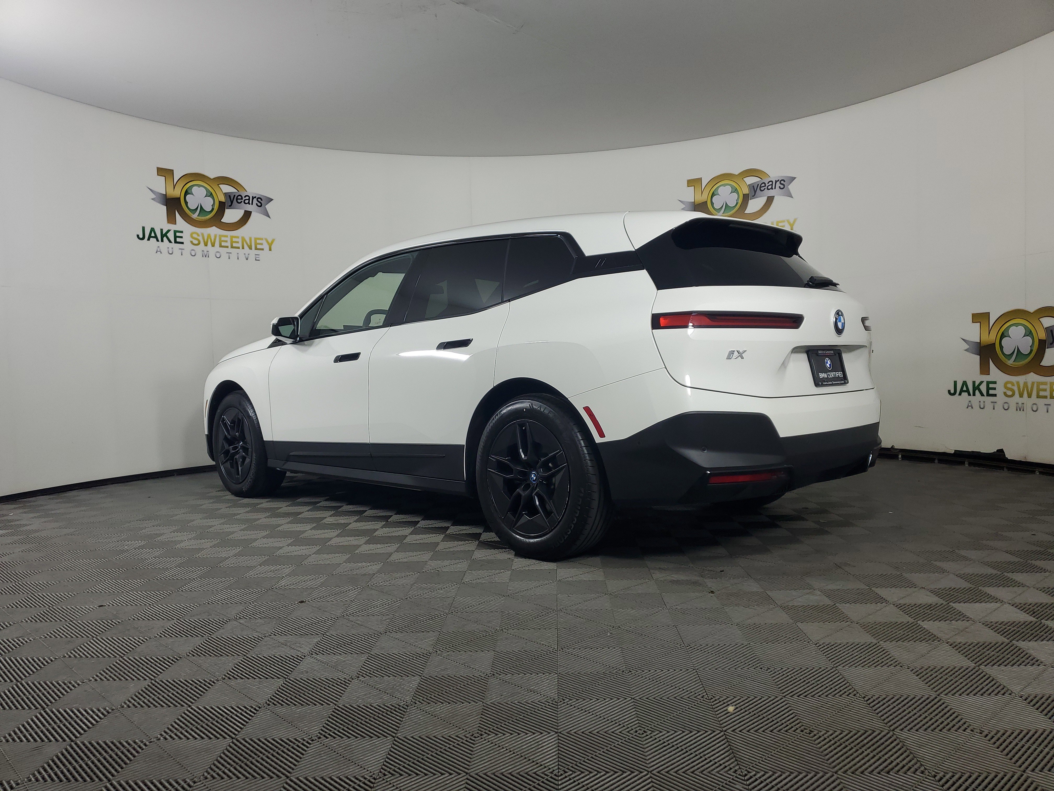 Certified 2025 BMW iX xDrive50 image 5