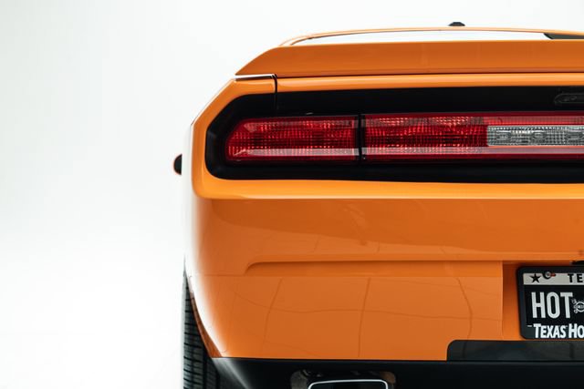 Used 2012 Dodge Challenger SRT8 RWD image 17