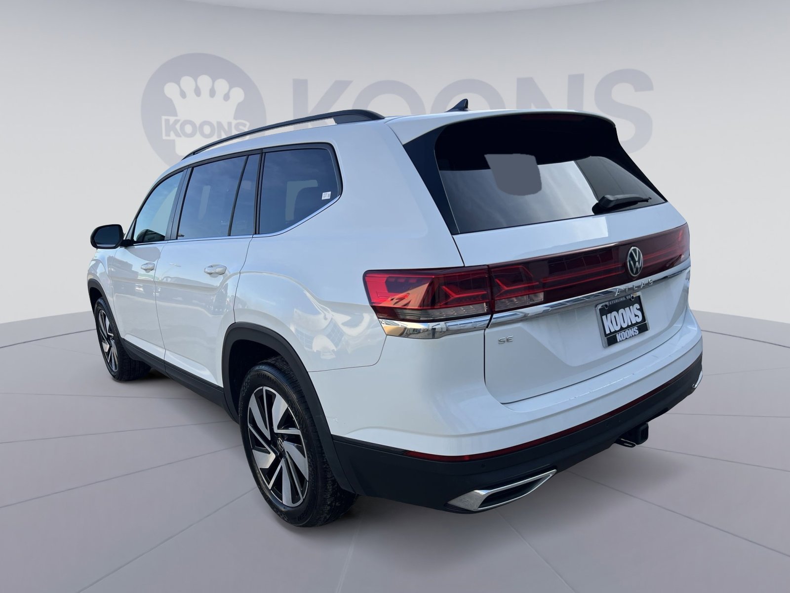 Used 2024 Volkswagen Atlas SE image 4