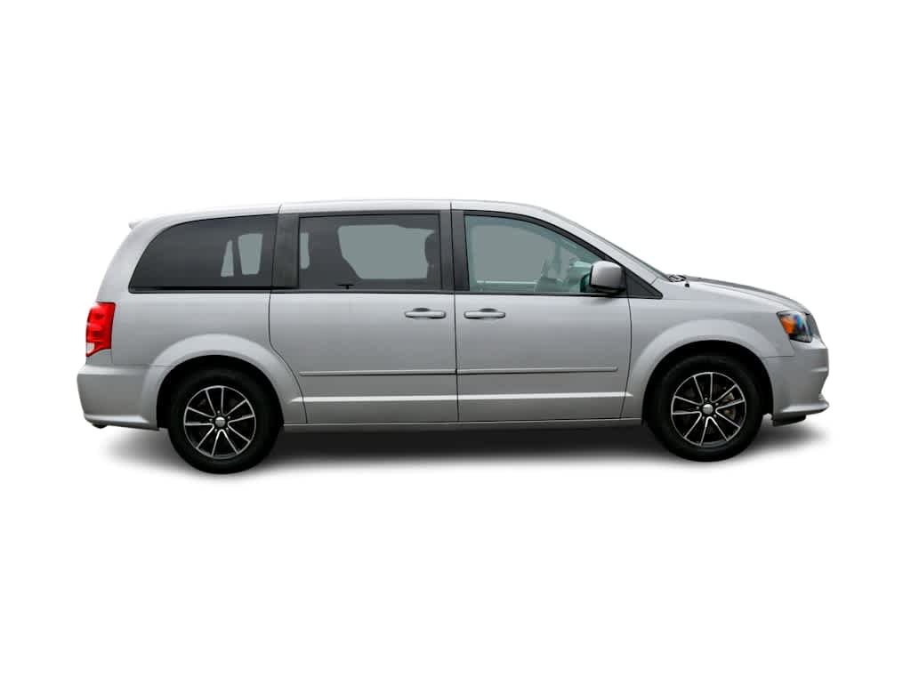Used 2017 Dodge Grand Caravan SE FWD image 4