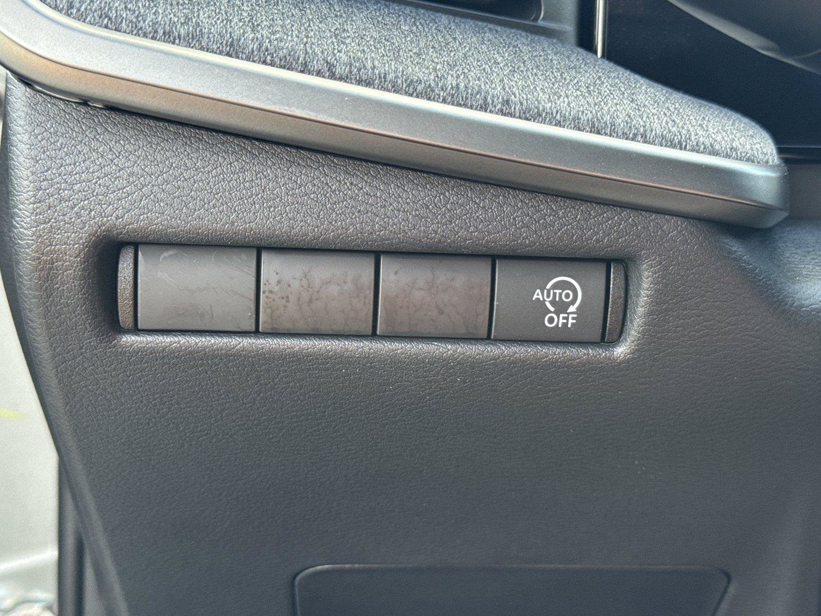 Certified 2026 Nissan Kicks SV w/ Cold Weather Package FWD image 14