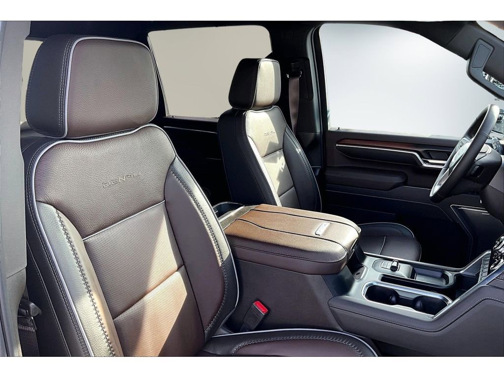 New 2026 GMC Sierra 3500 Denali w/ Denali Reserve Package image 11