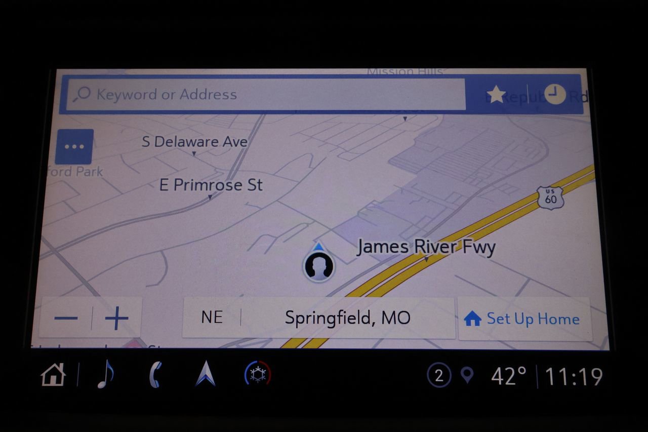 Certified 2025 Cadillac XT5 Premium Luxury image 13