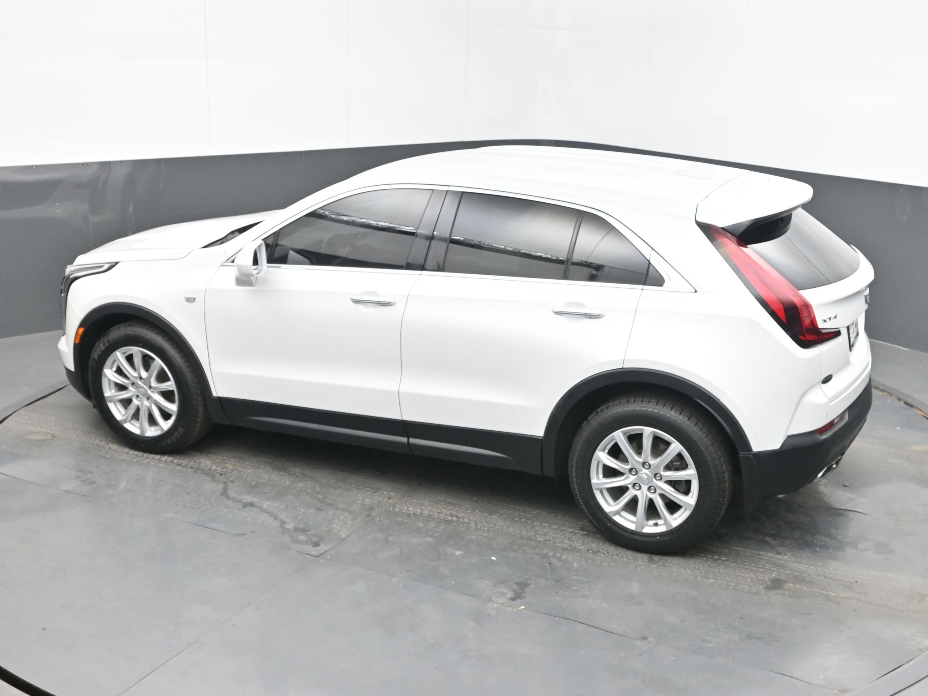 Used 2019 Cadillac XT4 Luxury FWD image 33