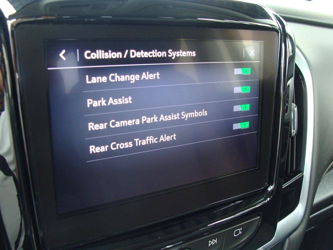 Used 2020 Chevrolet Traverse LT AWD/4WD image 21