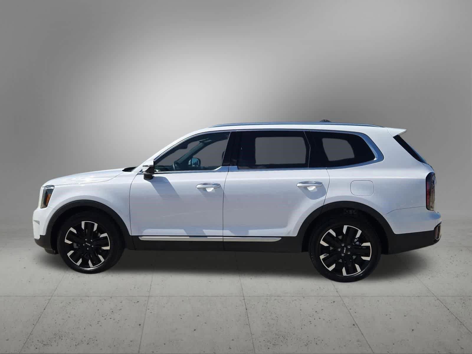 Certified 2025 Kia Telluride SX image 3
