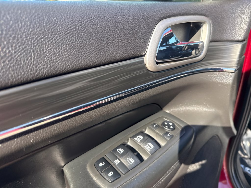 Used 2019 Jeep Grand Cherokee Limited AWD/4WD image 20