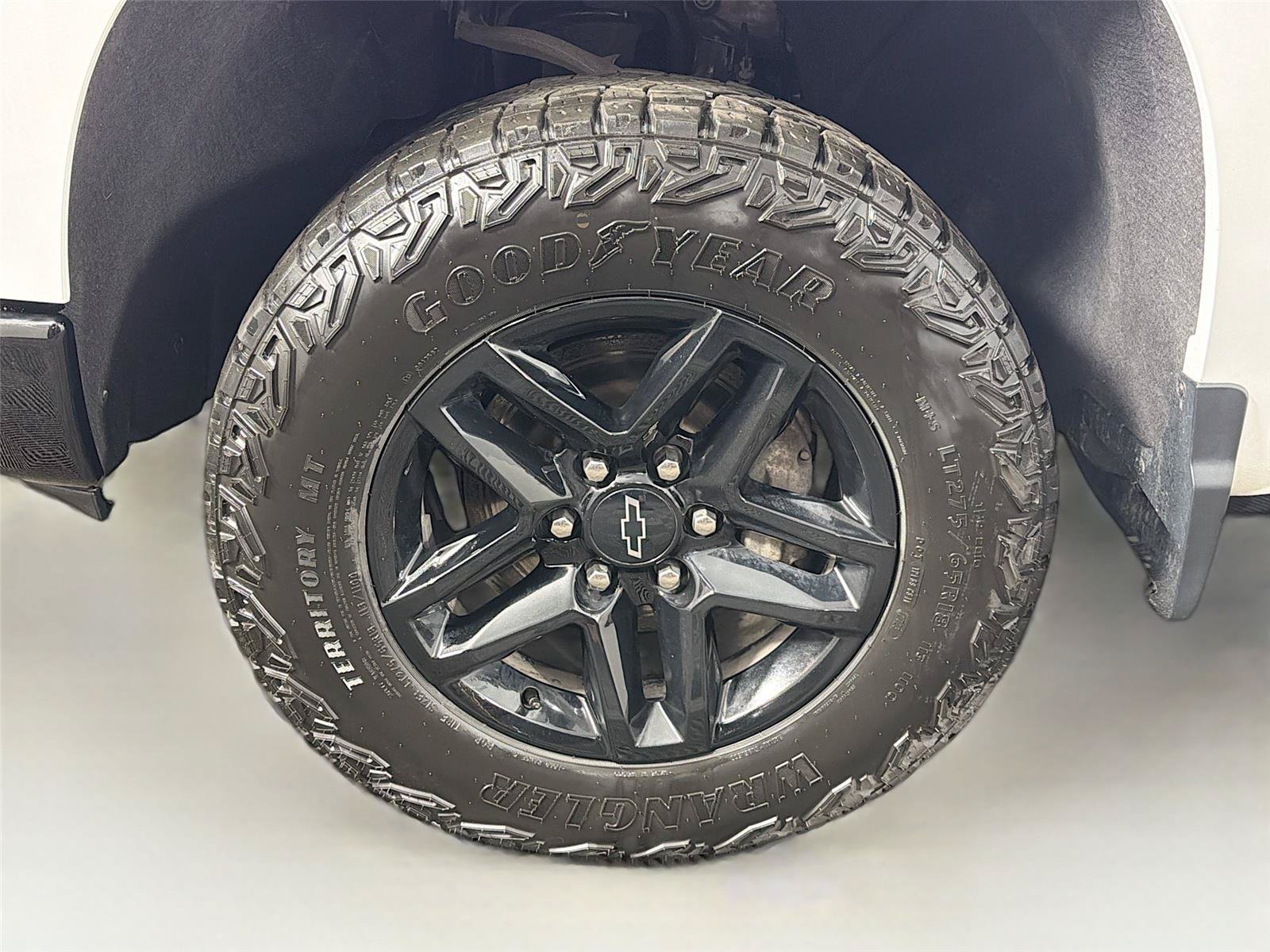 Used 2024 Chevrolet Silverado 1500 Custom Trail Boss AWD/4WD image 32