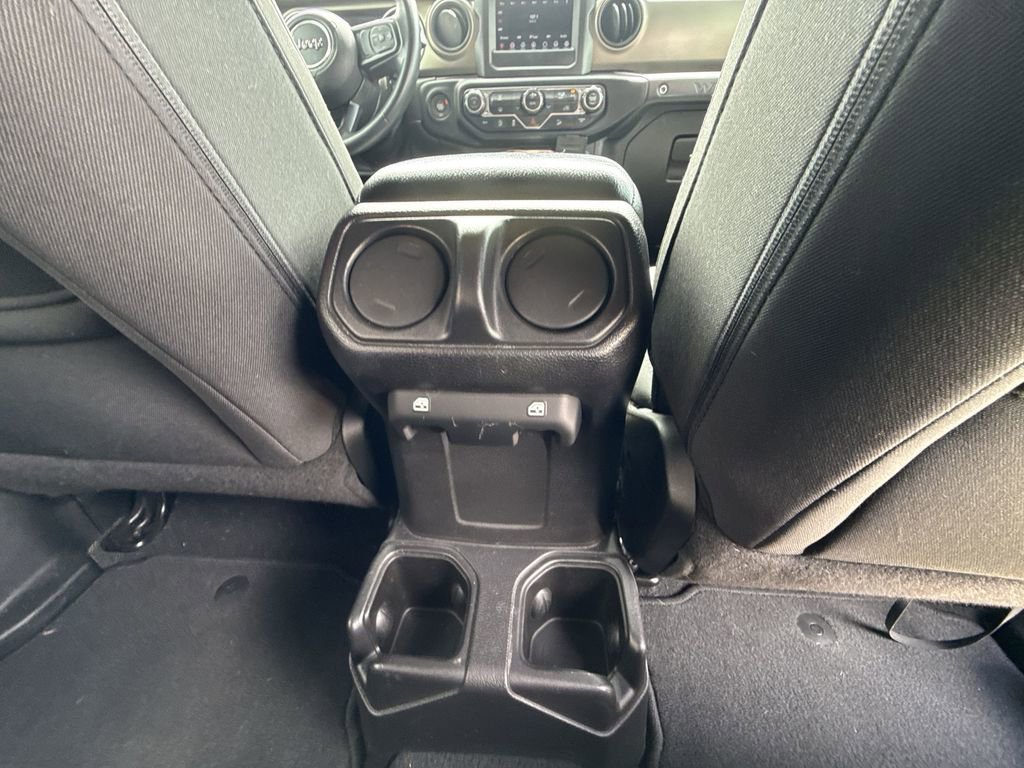 Used 2018 Jeep Wrangler Unlimited Sport S AWD/4WD image 18