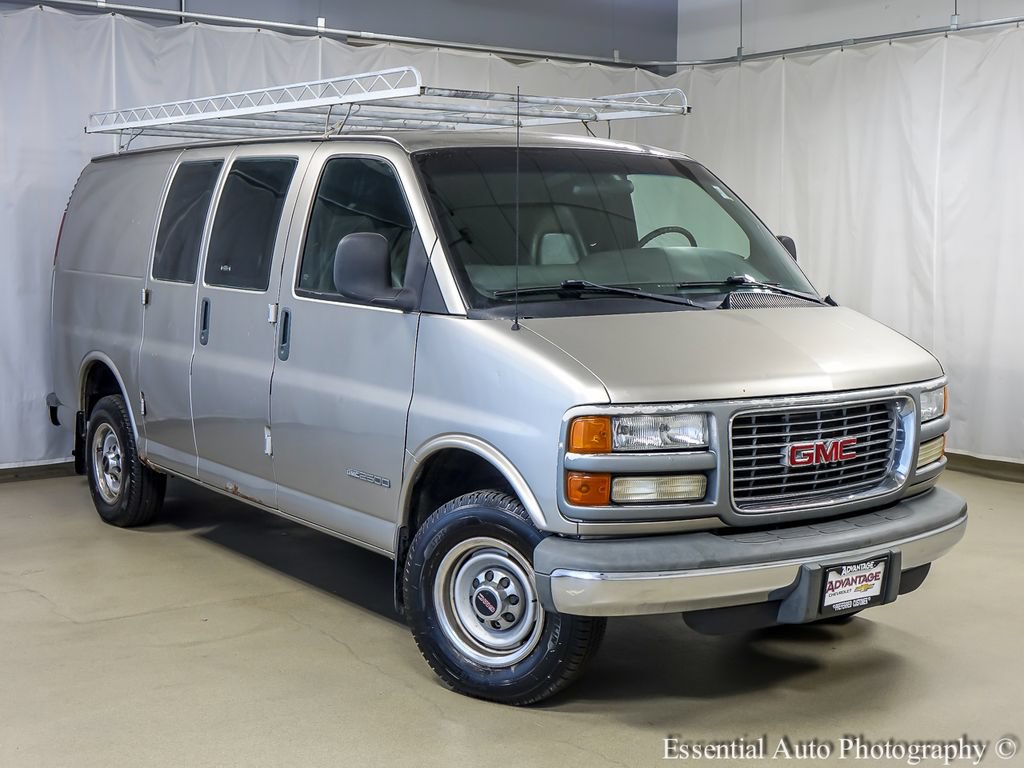 Used 2002 GMC Savana 2500 w/ Marketing Option Pkg 2 RWD video 2