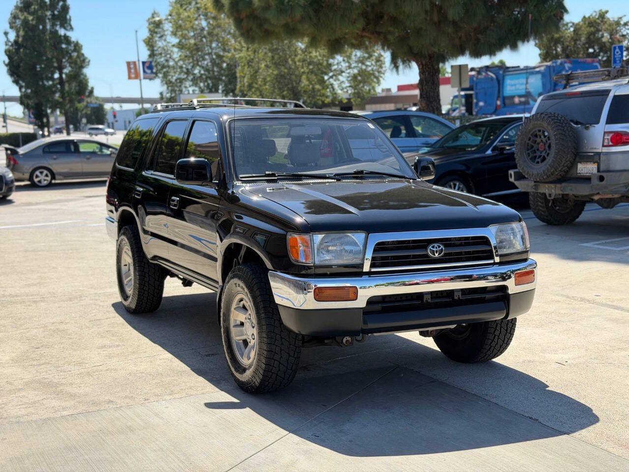 Used 1997 Toyota 4Runner SR5 RWD image 4
