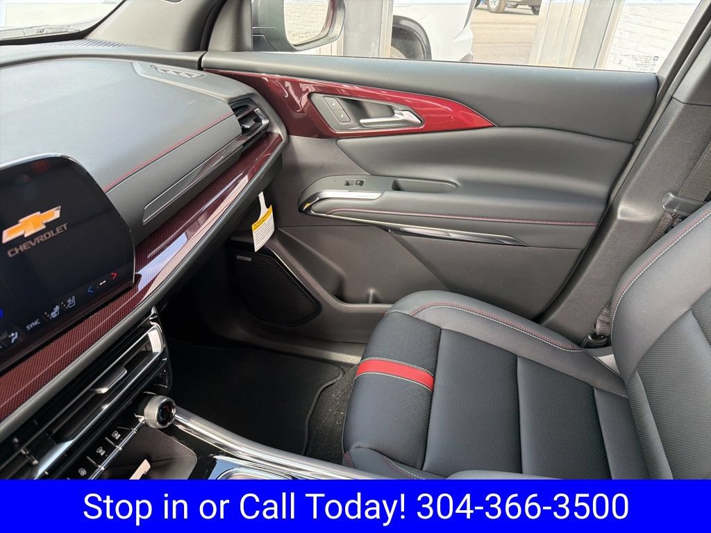 New 2026 Chevrolet Traverse RS w/ LPO, Floor Liner Package AWD/4WD image 28